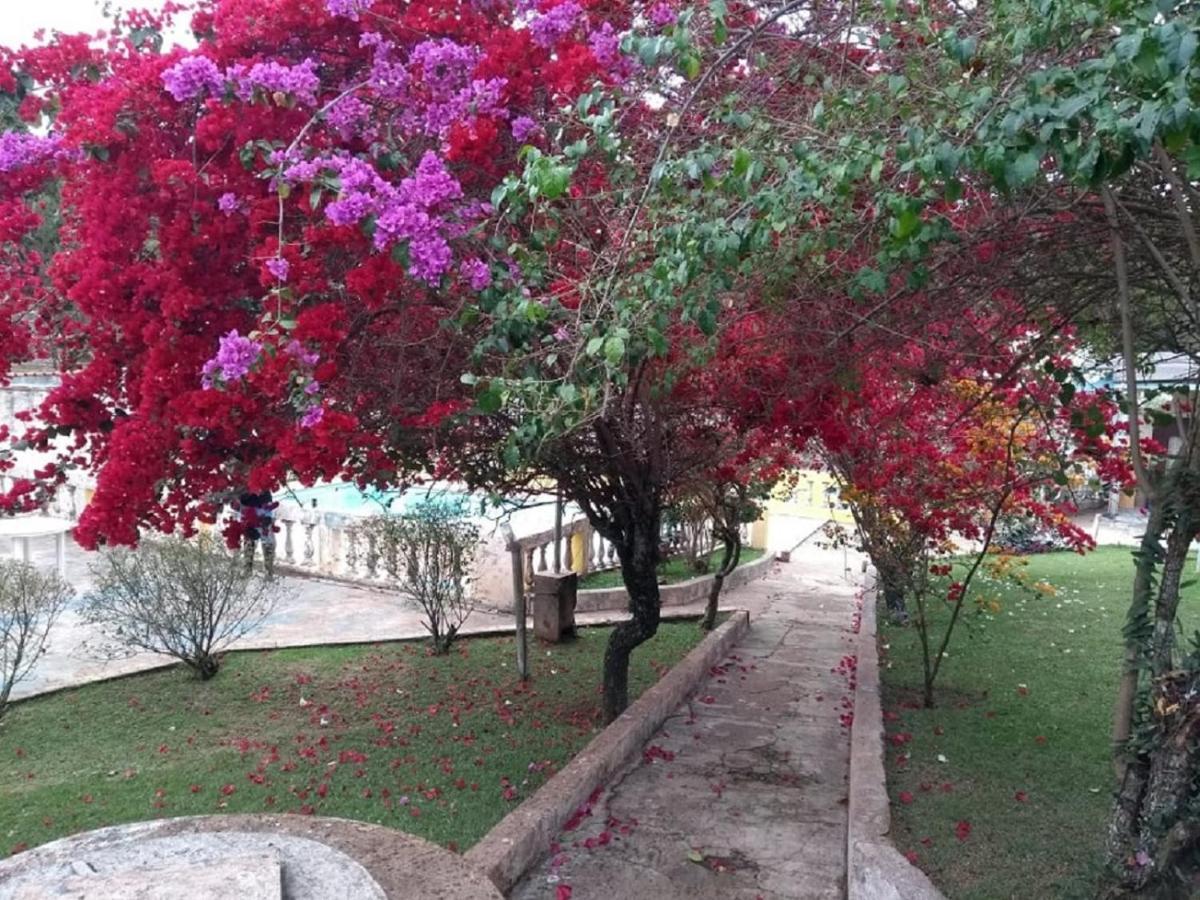 Linda Chácara com Piscina Churrasqueira e Wi-FI Mairinque Esterno foto